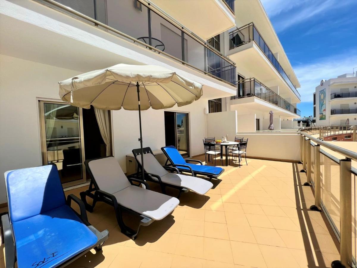 Appartement Terrace With Pool By Homing *